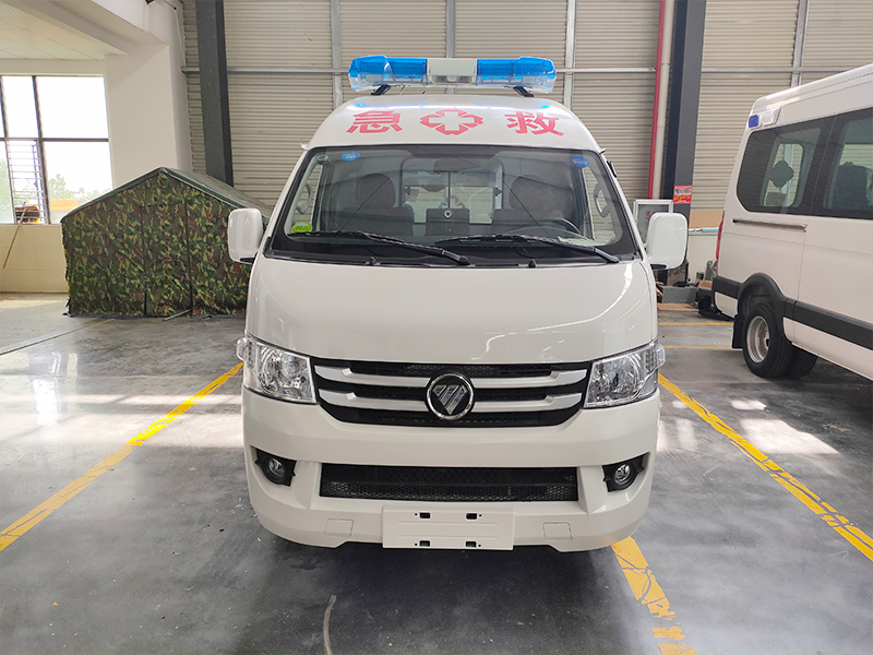 福田G7救護(hù)車(chē)圖片3